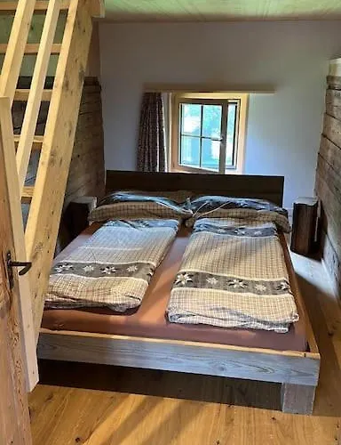 5 Bedrooms Bruenig