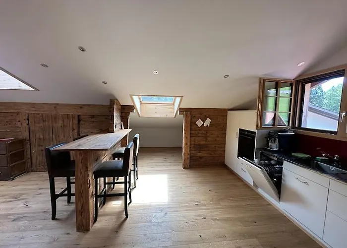 5 Bedrooms Bruenig Alpstuga *