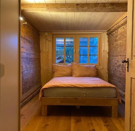 5 Bedrooms Bruenig Alpstuga *